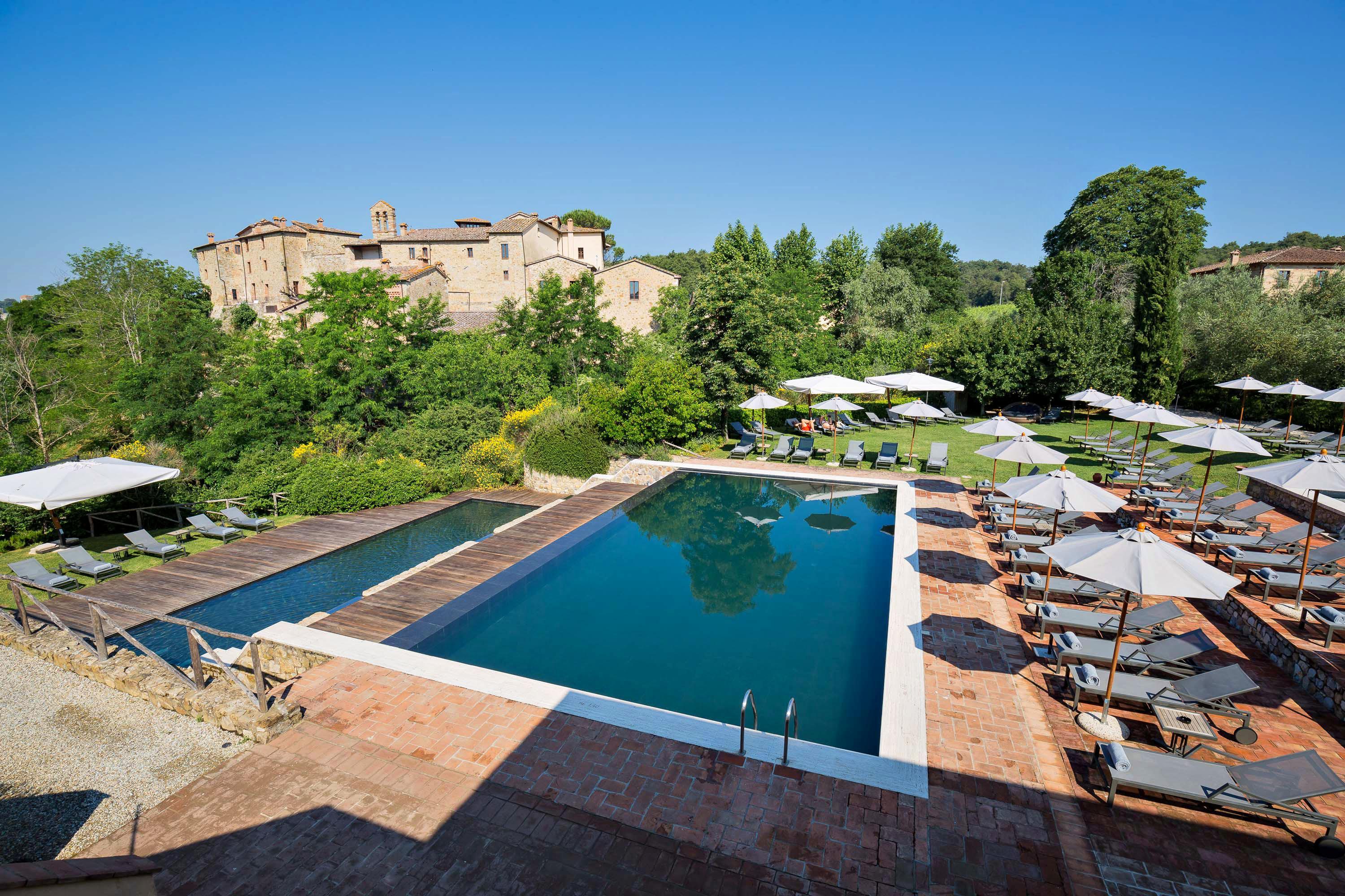 Castel Monastero - The Leading Hotels Of The World Castelnuovo Berardenga Exteriör bild