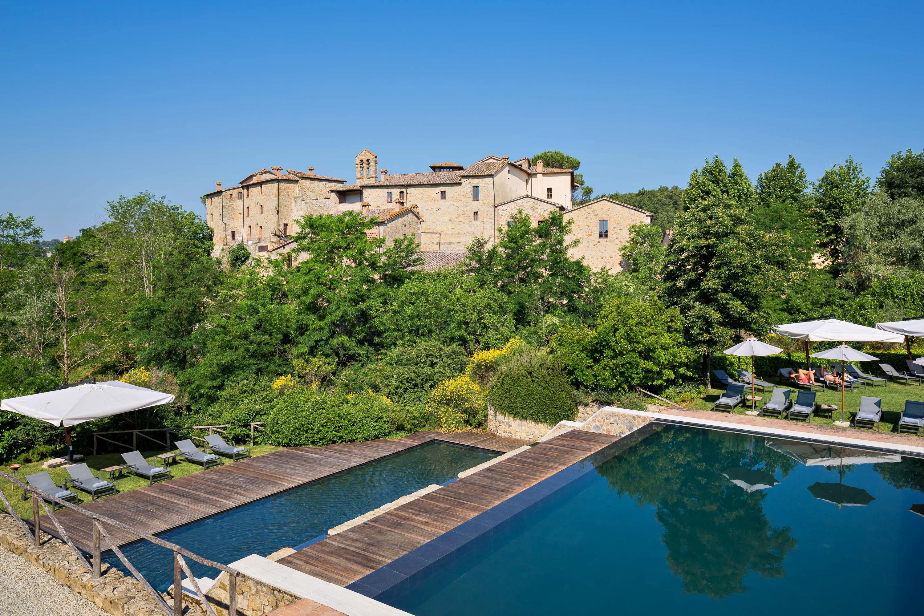 Castel Monastero - The Leading Hotels Of The World Castelnuovo Berardenga Exteriör bild